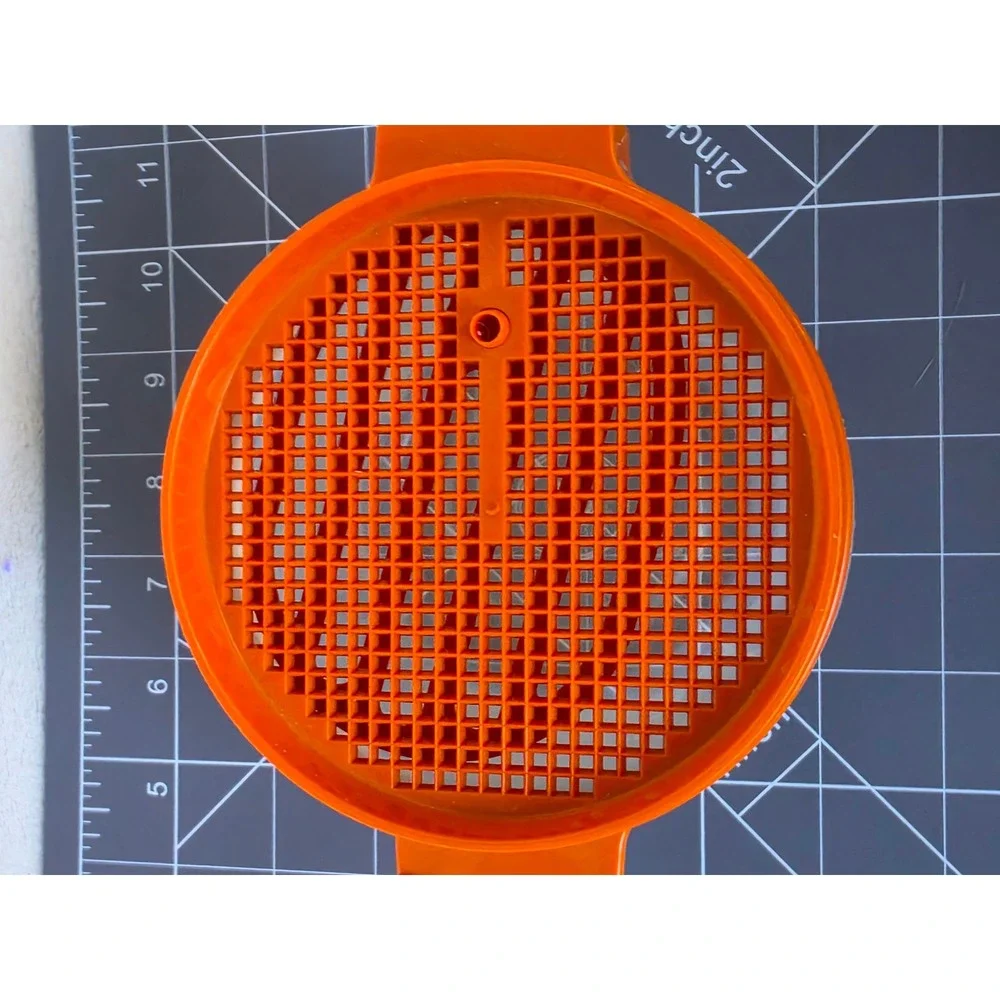 Vintage Tupperware Flour Sifter Orange 1493-8 Squeeze Handle Kitchen Tool USA